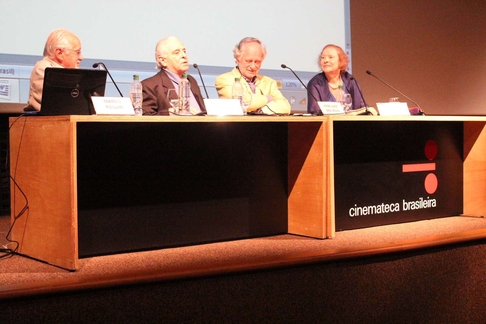Foto: V Ciclo de Cinema e Reflexão se encerra com diálogo sobre a paz entre os povos