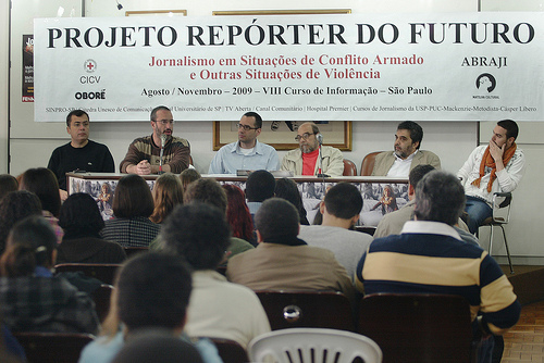 Foto: Coronel André Vianna é o convidado deste sábado do 8º Curso sobre Jornalismo em Situações de Conflito Armado