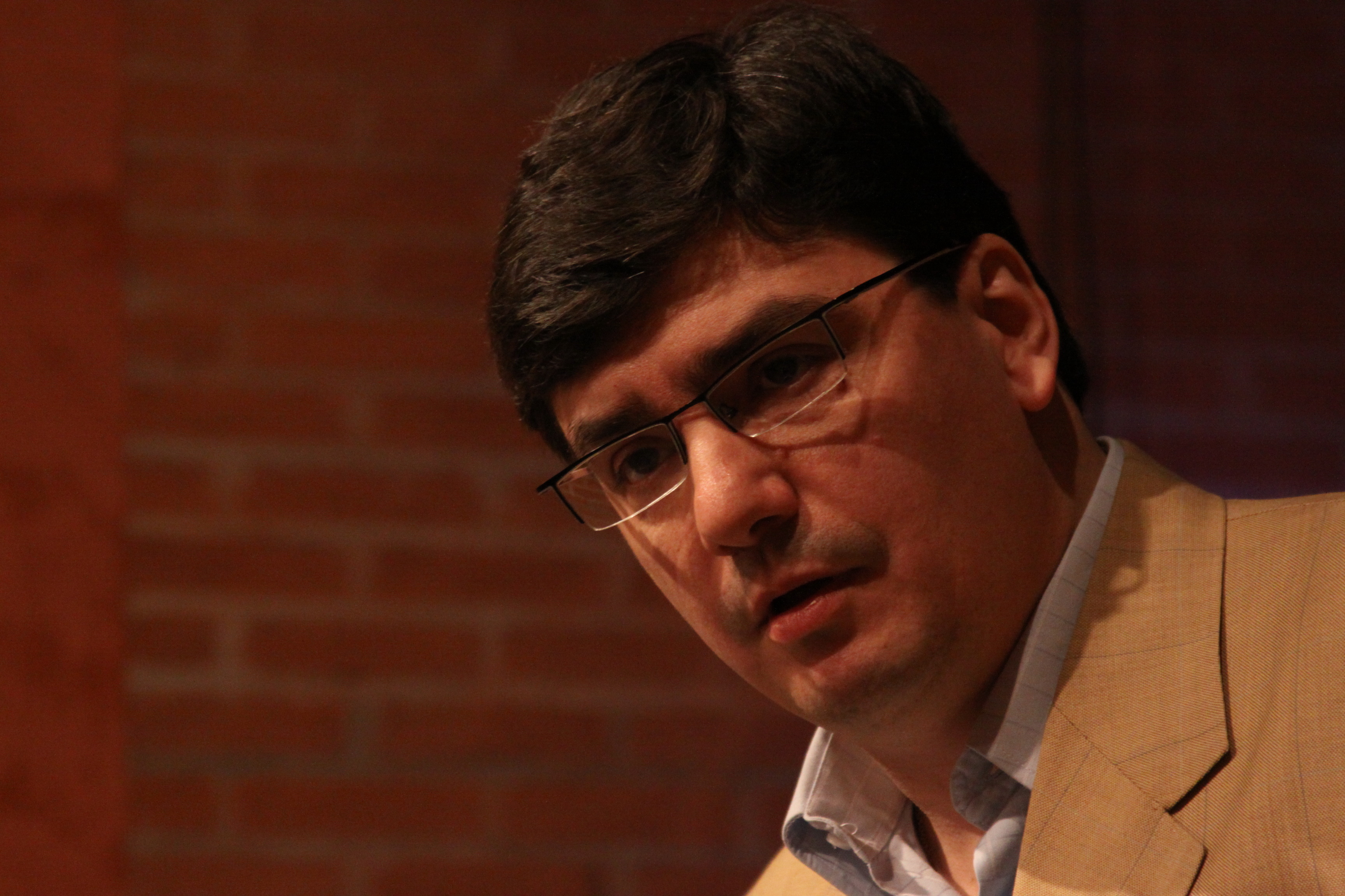 Foto: Proteções garantidas pelo Direito Internacional Humanitário e diferenças terminológicas são tema da segunda conferência de imprensa no módulo Jornalismo em Situações de Conflito Armado