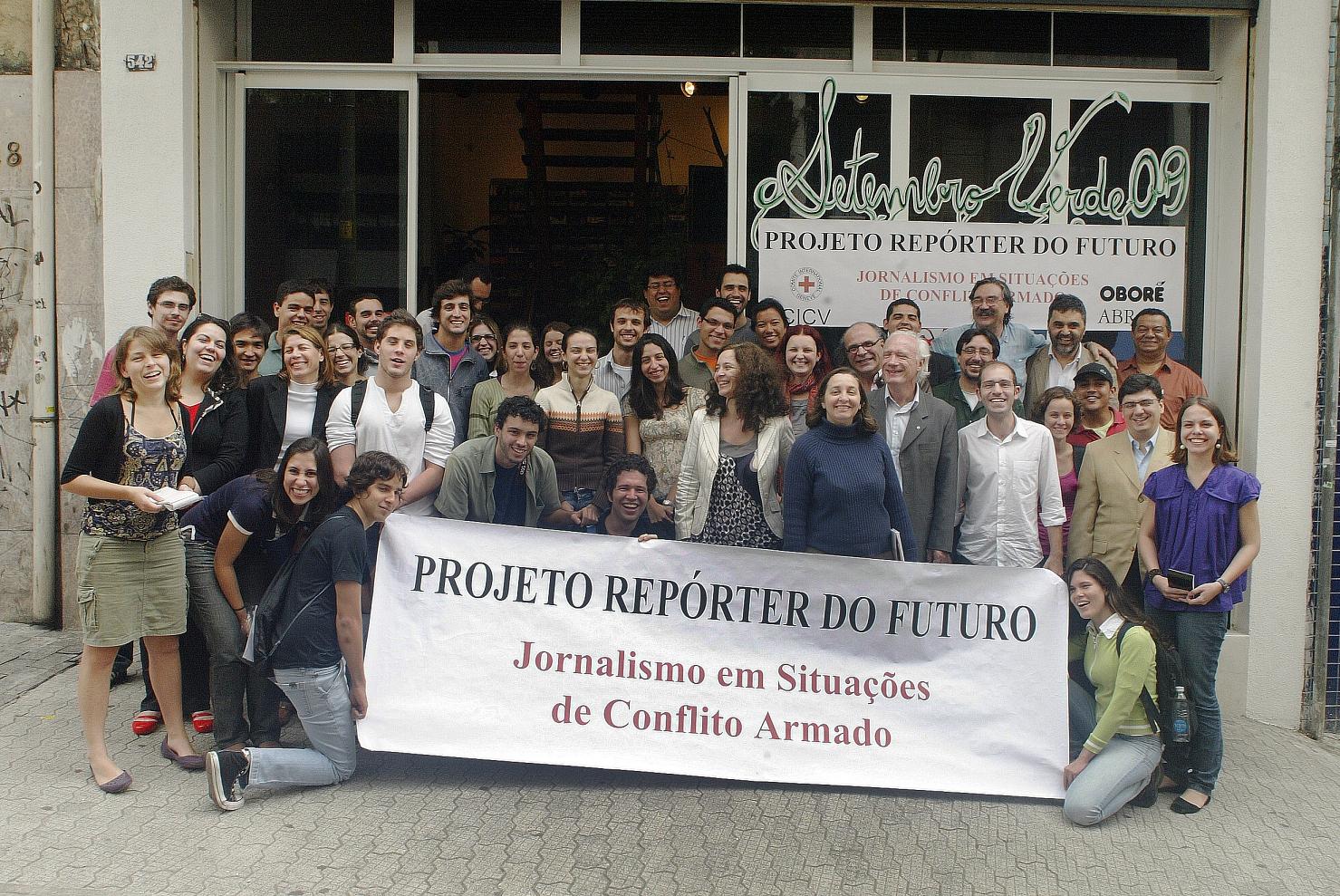 Foto: 8° Curso sobre Jornalismo em Situações de Conflito Armado recebe  Adriana Carranca neste sábado, 26 de setembro