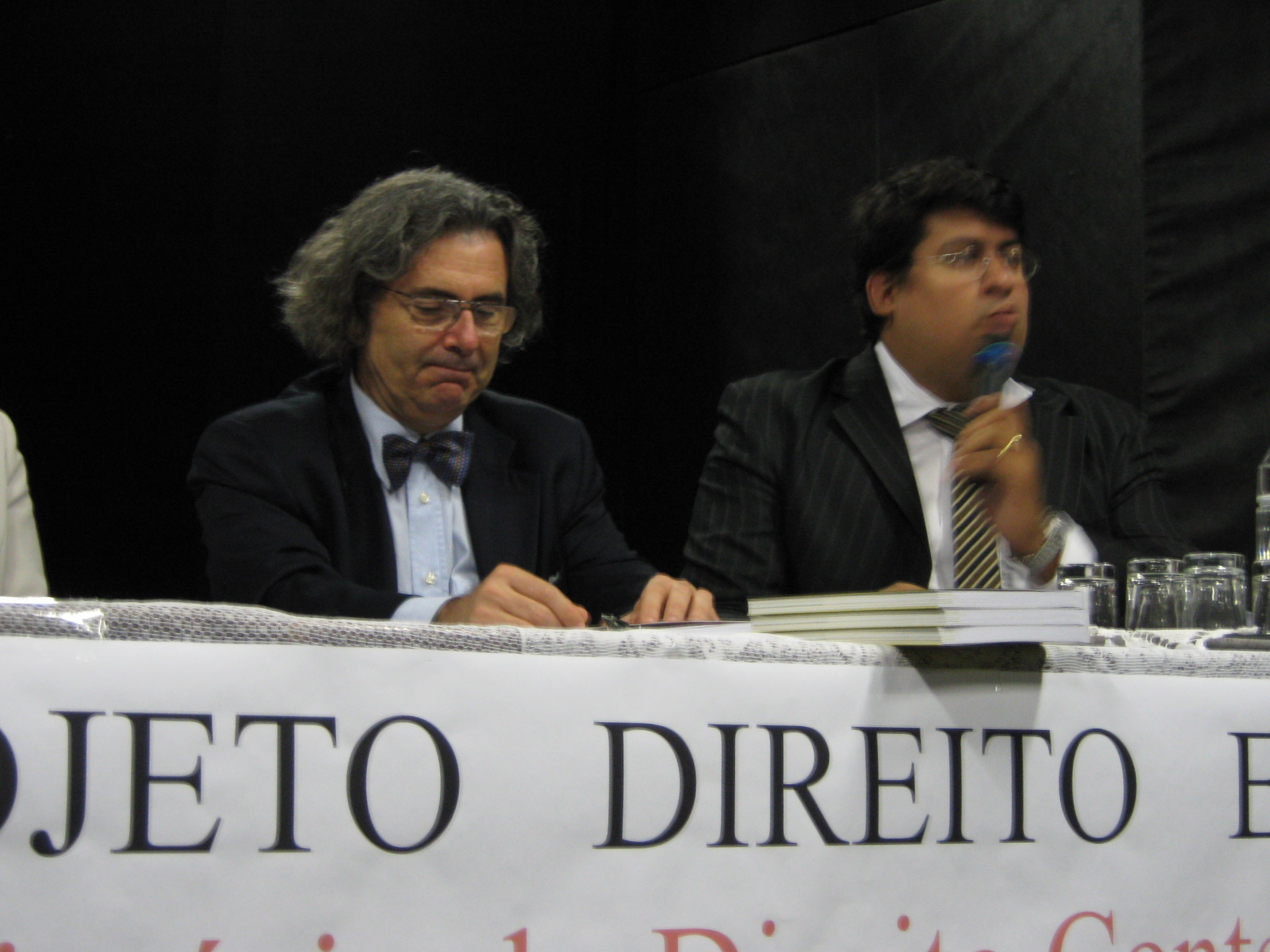 Foto: Estudantes participam de seleção para curso sobre a Constituição