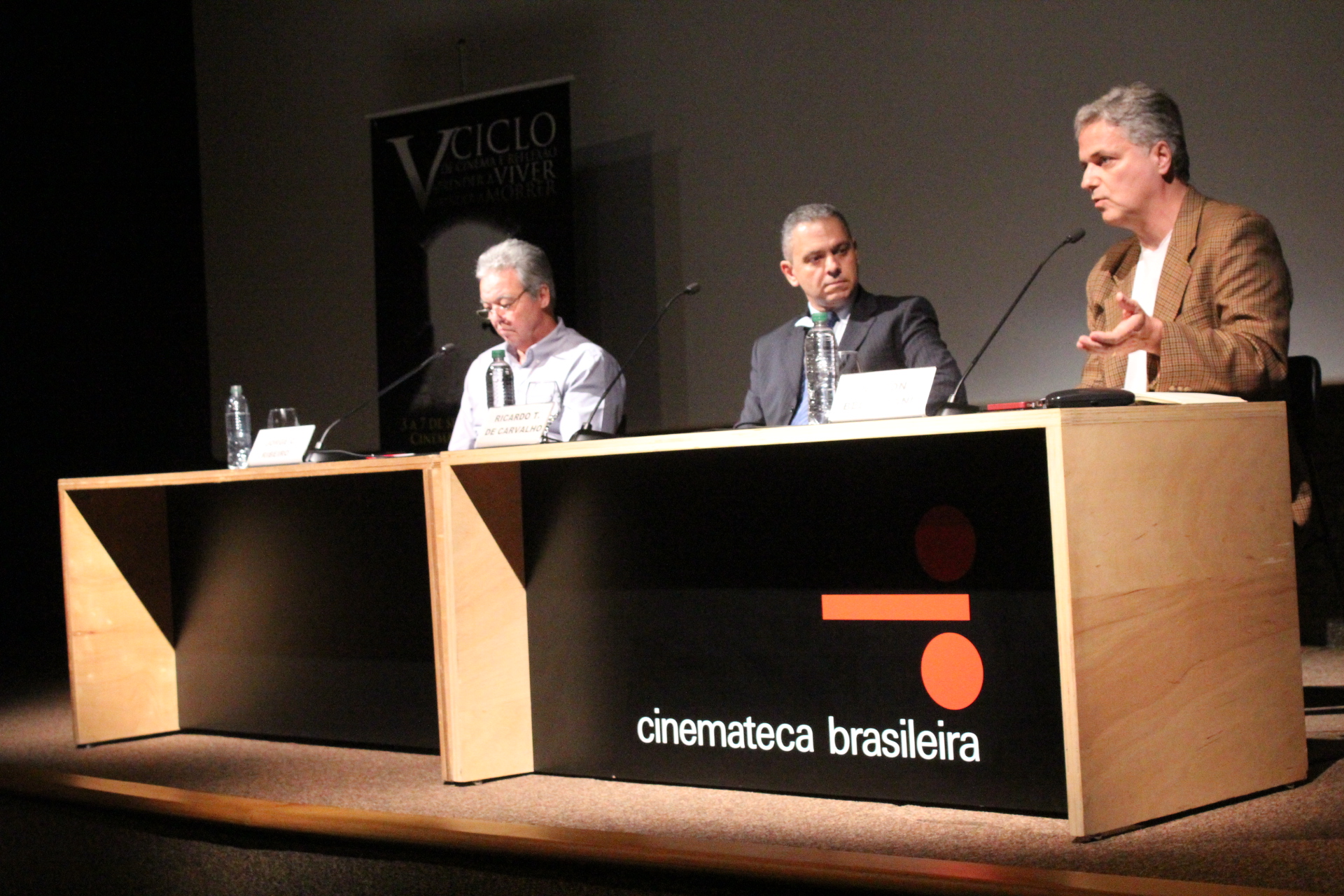 Foto: V Ciclo de Cinema e Reflexão alia filosofia, jornalismo e medicina para dialogar sobre reconstução de vínculos afetivos diante da enfermidade e da solidão
